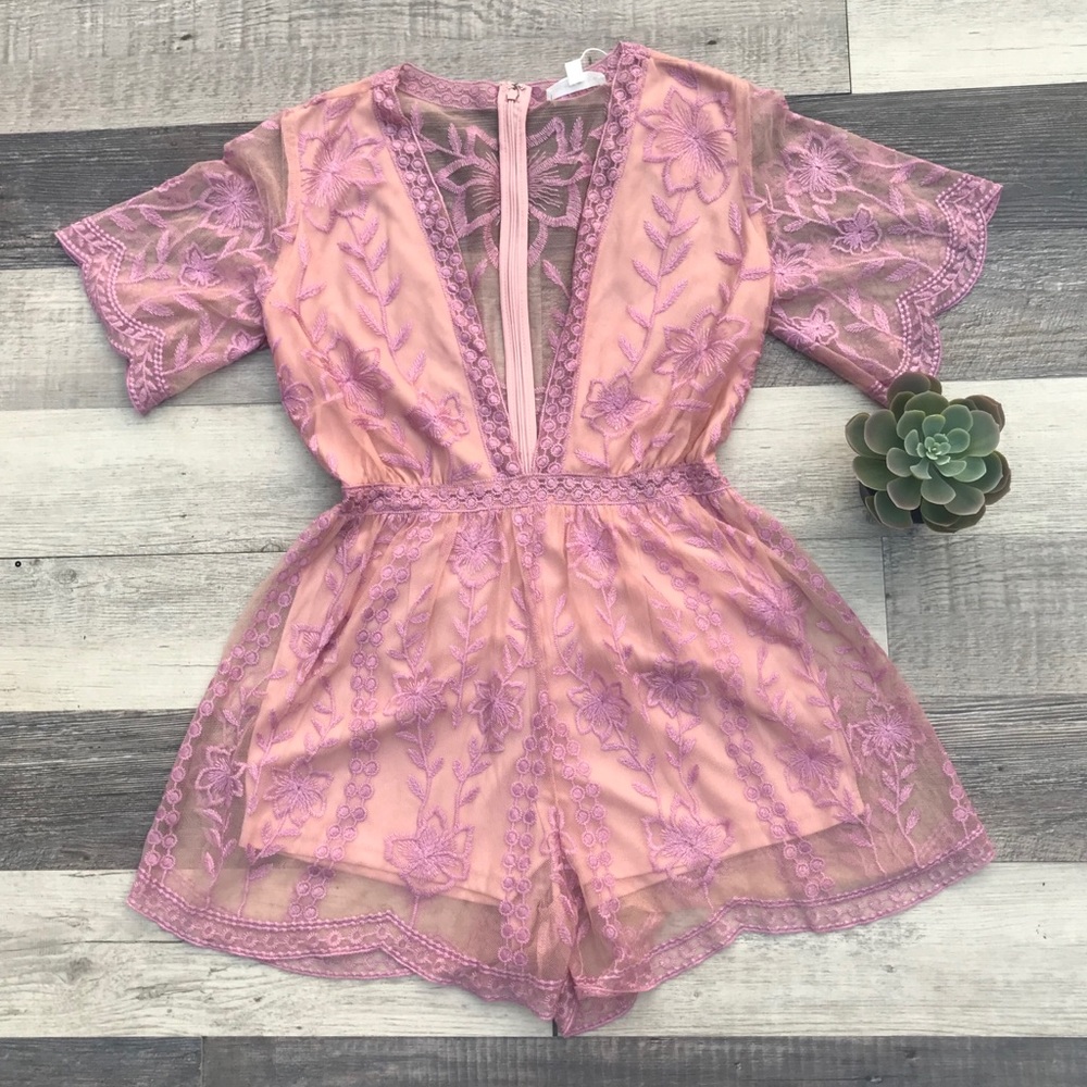 LAST ONE MEDIUM Honey Punch Blush Romper - Picture 5 of 6